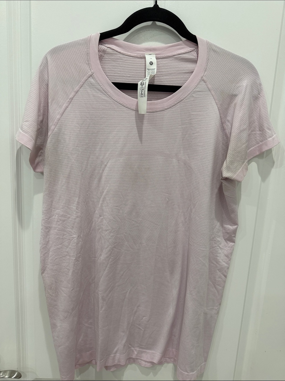 lululemon athletica Light Pink Short Sleeve Crew Tee